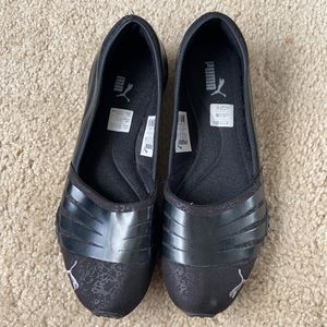 Women’s Puma Tennis Shoes